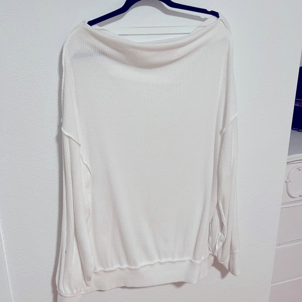 Free people ballon long sleeve cuffed collar shirt.